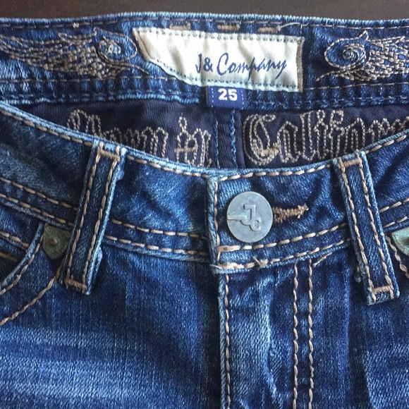 J & Company Capris - Picture 2 of 6